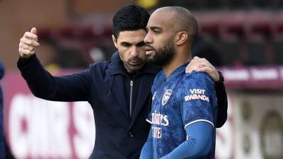 Mikel Arteta - Alexandre Lacazette - Mikel Arteta knows it was a risk letting Alexandre Lacazette’s contract run down - bt.com -  Brighton - county Southampton