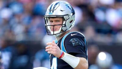 Carolina Panthers OC Ben McAdoo says QB Sam Darnold is the team's starter