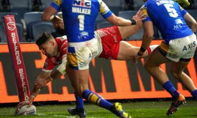 James Roby - Tommy Makinson - Tommy Makinson doubles up as St Helens extend Leeds’ poor start - theguardian.com