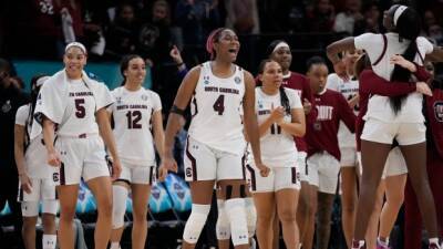South Carolina moves onto National Championship game with win over Louisville - tsn.ca -  Boston -  Louisville - state South Carolina - state Connecticut -  Minneapolis