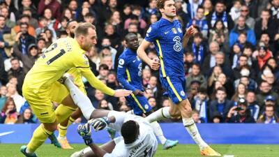 Chelsea crumble to shock home defeat against Brentford