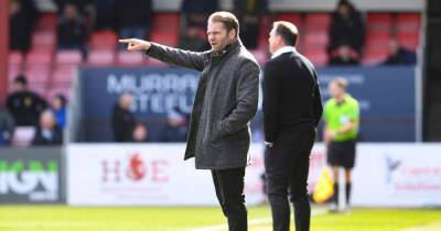 Robbie Neilson - Barrie Mackay - Ross Laidlaw - Robbie Neilson explains why Hearts can be more adventurous in their attacking play - msn.com - Jordan - county Ross