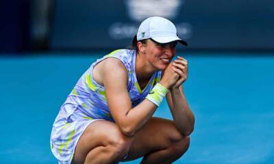 Naomi Osaka - Iga Swiatek - Ash Barty - Iga Swiatek sweeps aside Osaka in Miami Open to clinch ‘Sunshine Double’ - theguardian.com - France - county Miami - India - county Wells