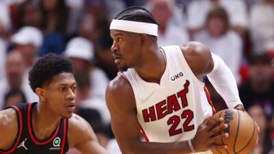 Butler scores playoff career-high 45 to lift Heat past Hawks, extend series lead