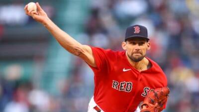 Collins' homer helps Eovaldi, Red Sox secure close win over Blue Jays in series opener
