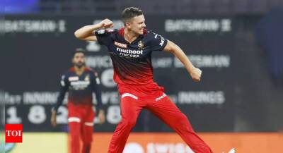 Marcus Stoinis - Josh Hazlewood - IPL 2022, RCB vs LSG: I got pretty lucky, Josh Hazlewood on his very wide ball not being called wide - timesofindia.indiatimes.com - South Africa -  Bangalore