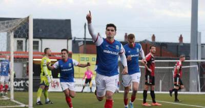 Danske Bank Irish Premiership: no change at top as Linfield and Cliftonville win but Warrenpoint are relegated