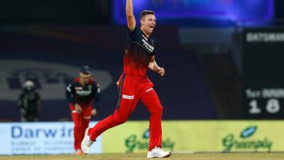 Marcus Stoinis - Josh Hazlewood - "I Got Pretty Lucky": Josh Hazlewood On Contentious Wide Delivery Decision vs Marcus Stoinis - sports.ndtv.com - South Africa -  Bangalore