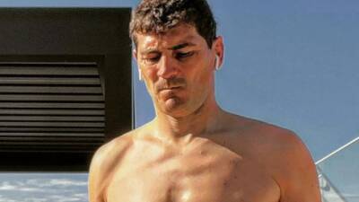 Iker Casillas desata el troleo con una foto sin camiseta: “Te vas a hacer daño” - Tikitakas
