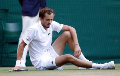Wimbledon to ban Russian and Belarus players