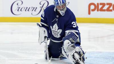 Jack Campbell wins 30th of season; Maple Leafs beat Flyers