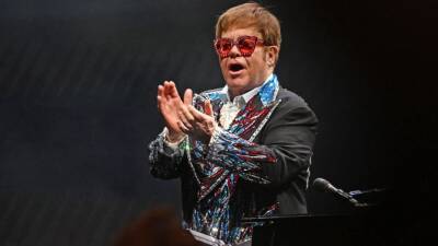 Elton John - Nathan Chen - Elton John shouts out Nathan Chen at concert - nbcsports.com - France - Beijing