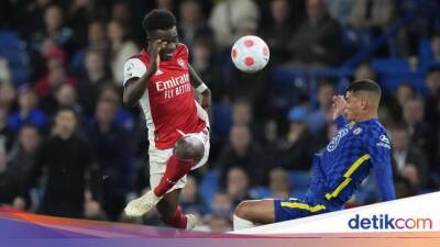 Marcos Alonso - Reece James - Eddie Nketiah - Aaron Ramsdale - Chelsea Vs Arsenal: The Gunners Menang 4-2 di Stamford Bridge! - sport.detik.com