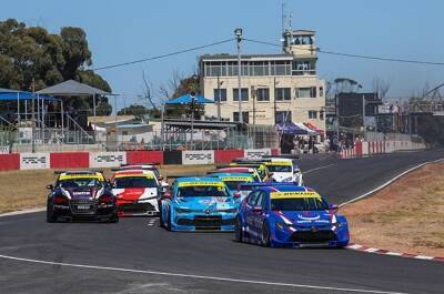 Global Touring Cars battles set to headline at Zwartkops Raceway - news24.com