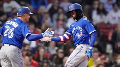 Tapia's HR in 5-run 2nd leads Blue Jays over Red Sox