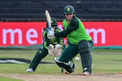 Proteas duo Lee, Van Niekerk scoop prestigious Wisden cricket accolades