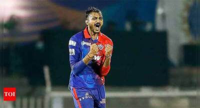 David Warner - Ricky Ponting - Axar Patel - Tim Seifert - IPL 2022: Ricky Ponting's pep talk lifted our confidence following COVID outbreak, says Axar Patel - timesofindia.indiatimes.com - county Kings -  Pune