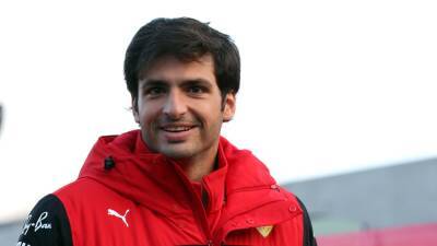 New two-year Ferrari deal for Carlos Sainz