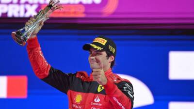 Carlos Sainz Extends Ferrari Contract Until 2024