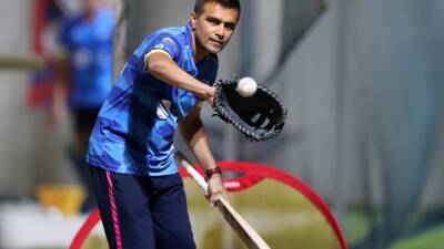 Khurram Khan dreams of return to UAE national cricket set-up - thenationalnews.com - Uae - Dubai - Sri Lanka - Afghanistan