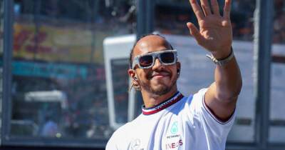 F1 news LIVE: Lewis Hamilton joins Chelsea bid as Carlos Sainz signs new Ferrari contract