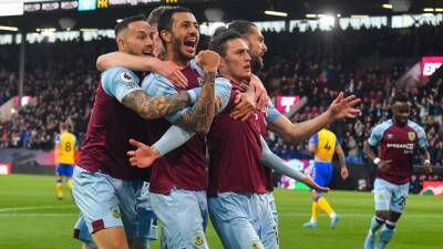 Burnley beat Southampton to close in on Everton in race for survival