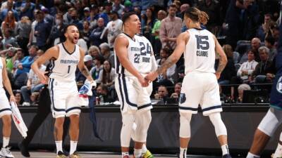 Anthony Edwards - Grizzlies rally from 26 down, beat Wolves in Game 3 - tsn.ca - state Minnesota -  Memphis -  Minneapolis