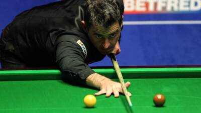 Mark Williams - Mark Allen - World Snooker Championship 2022 LIVE: Ronnie O'Sullivan in action against Mark Allen, Mark Williams leads - eurosport.com - county Page
