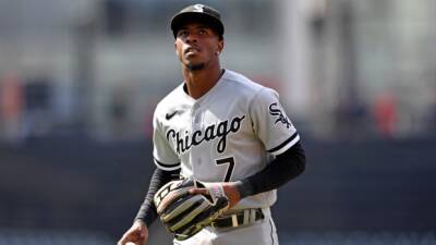 White Sox SS Anderson suspended one game for inappropriate actions towards fans