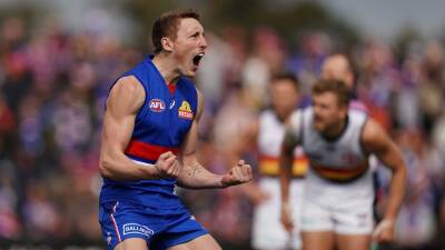 AFL live: Western Bulldogs vs Adelaide Crows, Port Adelaide vs West Coast, Fremantle vs Carlton scores, stats and results