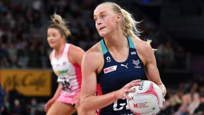 Vixens hold off Thunderbirds in Super Netball clash, Lightning take down Swifts