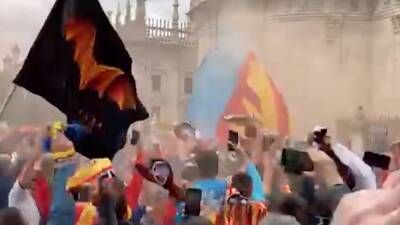 El Sadar - Ambientazo en Sevilla: así se lo pasa la afición che antes de la final de la Copa del Rey - en.as.com - Madrid