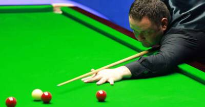 Shaun Murphy - Stephen Maguire - Stephen Maguire holds off Zhao Xintong fightback to seal quarter-final spot - msn.com - Britain - Germany - Scotland - China -  Sheffield