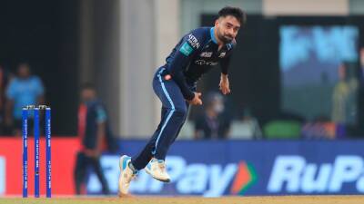 Dwayne Bravo - Umesh Yadav - IPL 2022: Rashid Khan 'Hits A Century' As Gujarat Titans Star Enters Elite List - sports.ndtv.com - India - Afghanistan -  Mumbai -  Kolkata -  Chennai