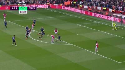 El Sadar - La Premier se rinde a Ødegaard: recital con un taconazo en el área y una regate viral a Varane - en.as.com - Manchester - Madrid