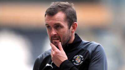 Nathan Jones feels Luton ‘very hard done by’ after late goal is chalked off