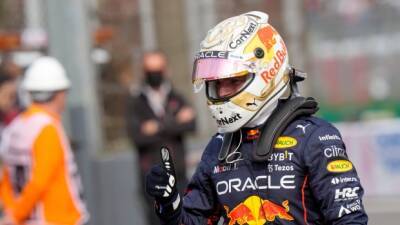 Verstappen overtakes Leclerc late to win sprint at Imola