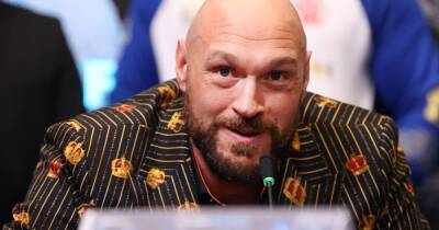 Tyson Fury issues message after Manchester United 'disgrace' amid Erik ten Hag appointment