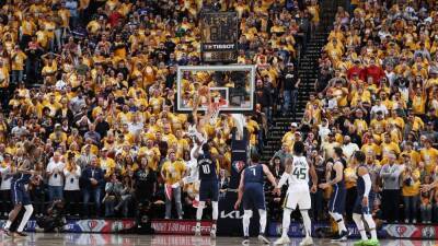 'Poetic justice': Utah Jazz stars Donovan Mitchell, Rudy Gobert connect on game-winner to even series