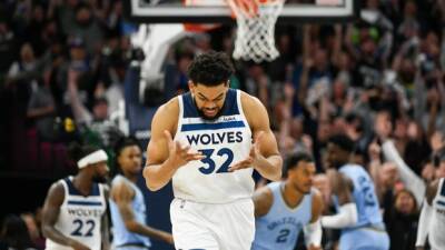 Towns, Timberwolves rebound to even series with Grizzlies