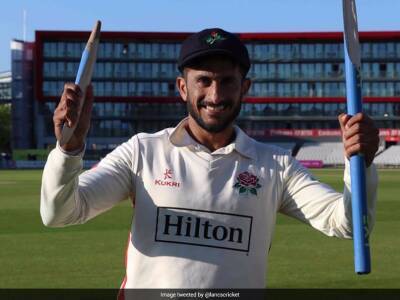 James Anderson - Marcus Harris - Hasan Ali - Watch: Hasan Ali Breaks Middle Stump In Two With Searing Yorker In County Championship Match - sports.ndtv.com - Manchester - Australia - Pakistan - county York