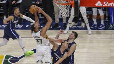 NBA roundup: Jazz edge Mavericks to tie playoff series