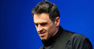 World Snooker Championship news: Ronnie O'Sullivan through - Mark Selby out