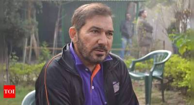 Arun Lal to remain Bengal coach: Snehasish Ganguly - timesofindia.indiatimes.com - India