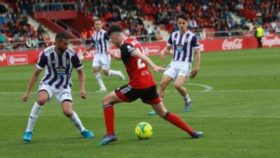 mirandés 0- valladolid 1 | El Valladolid se alía con los palos