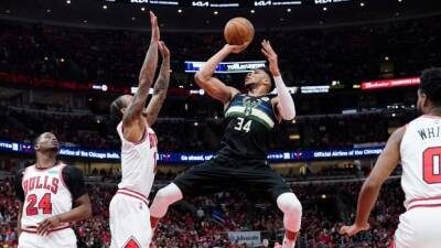 Antetokounmpo, Bucks push Bulls to brink of elimination with emphatic road win - cbc.ca - county Bucks -  Chicago