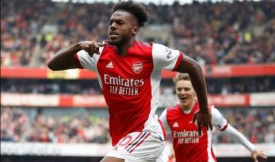Arsenal see off sorry Man Utd to take control of top-four battle