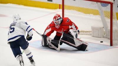 Alex Ovechkin - Erik Kallgren - Maple Leafs rally to beat Capitals in shootout - cbc.ca - Russia - Washington -  Washington