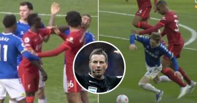 Liverpool vs Everton: Mark Clattenberg gives his verdict on refereeing decisions