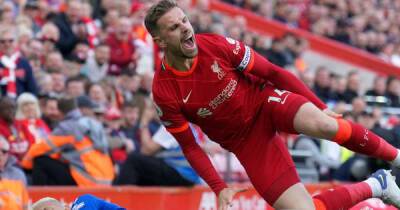 Mo Salah - Frank Lampard - Joel Matip - Anthony Gordon - Dermot Gallagher - Stuart Attwell - Ref Watch: No Gordon pen, but Mane & Richarlison should have seen red - msn.com